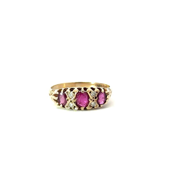 Pre Owned 9ct Yellow Gold Ruby & Diamond Ring