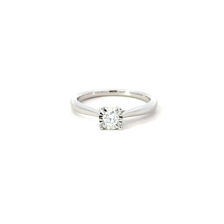 9ct White Gold Illusion Set Diamond Ring